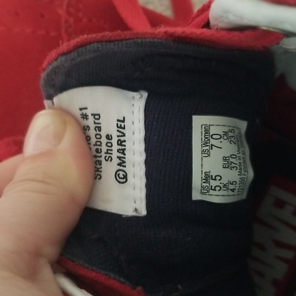 Wonder Woman Vans Marvel High Top Sneakers - Picture 4 of 7